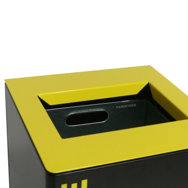 Vue rapprochée de la borne de tri sélectif plastique intérieur 70 Litres