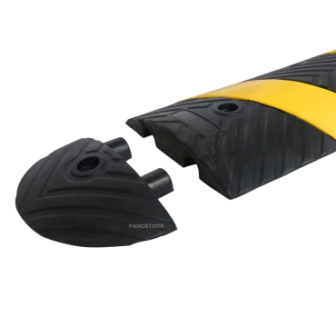 Vue des extrémités Ralentisseur Routier Monobloc pour voies privées H50mm mise en situation