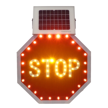 Vue lumineuse du panneau lumineux à LED solaire stop AB4 classe 2